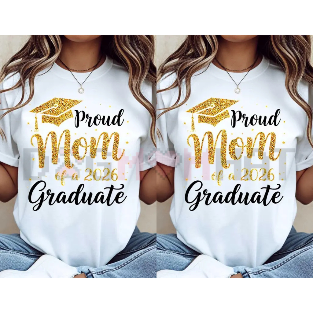 Mom of a 2026 Graduate T-Shirt – Graduation Cap Graphic Tee