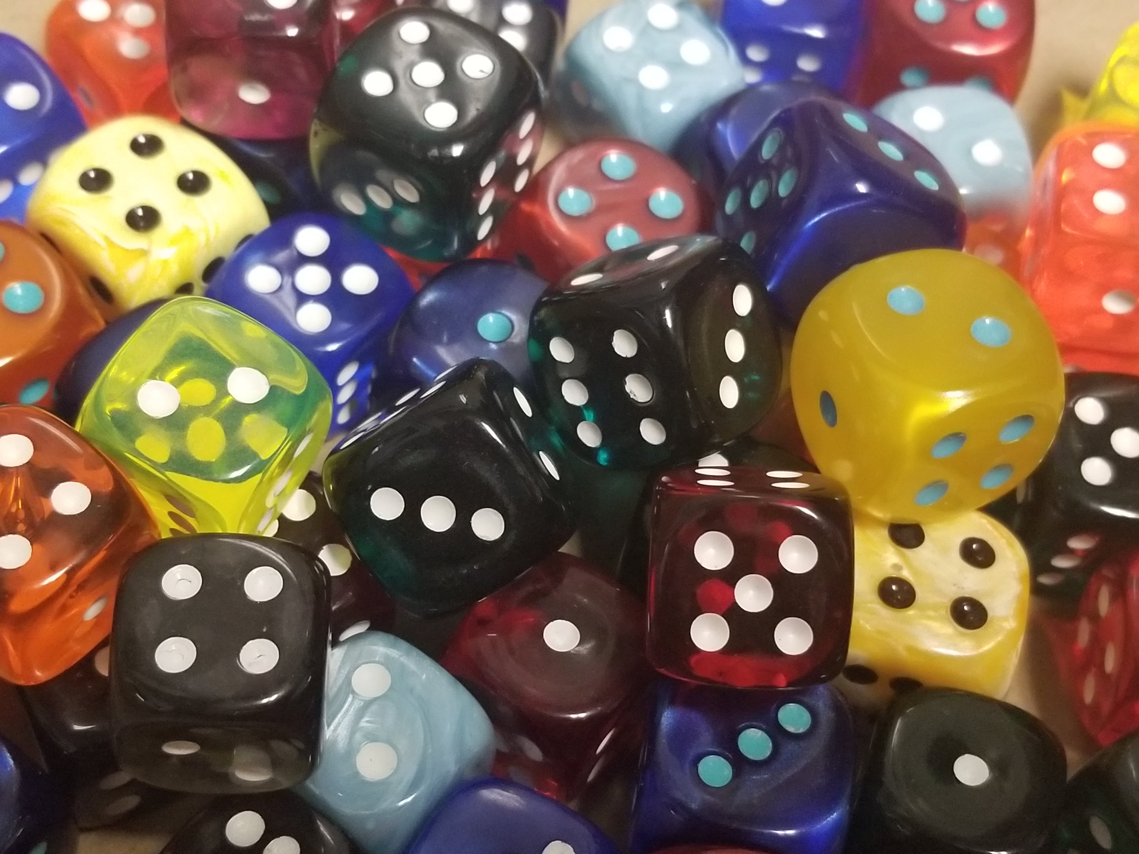 Factory-Second 20mm or 22mm Assorted Colors d6 (Random color)