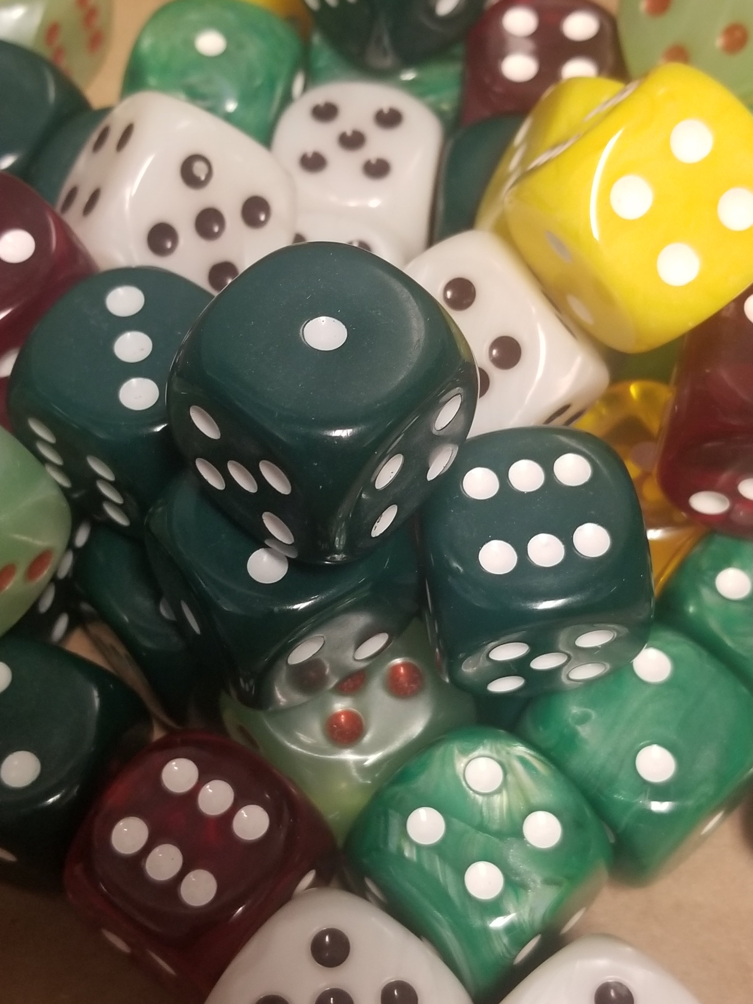 Factory-Second 30mm Assorted Colors d6 (Random color)