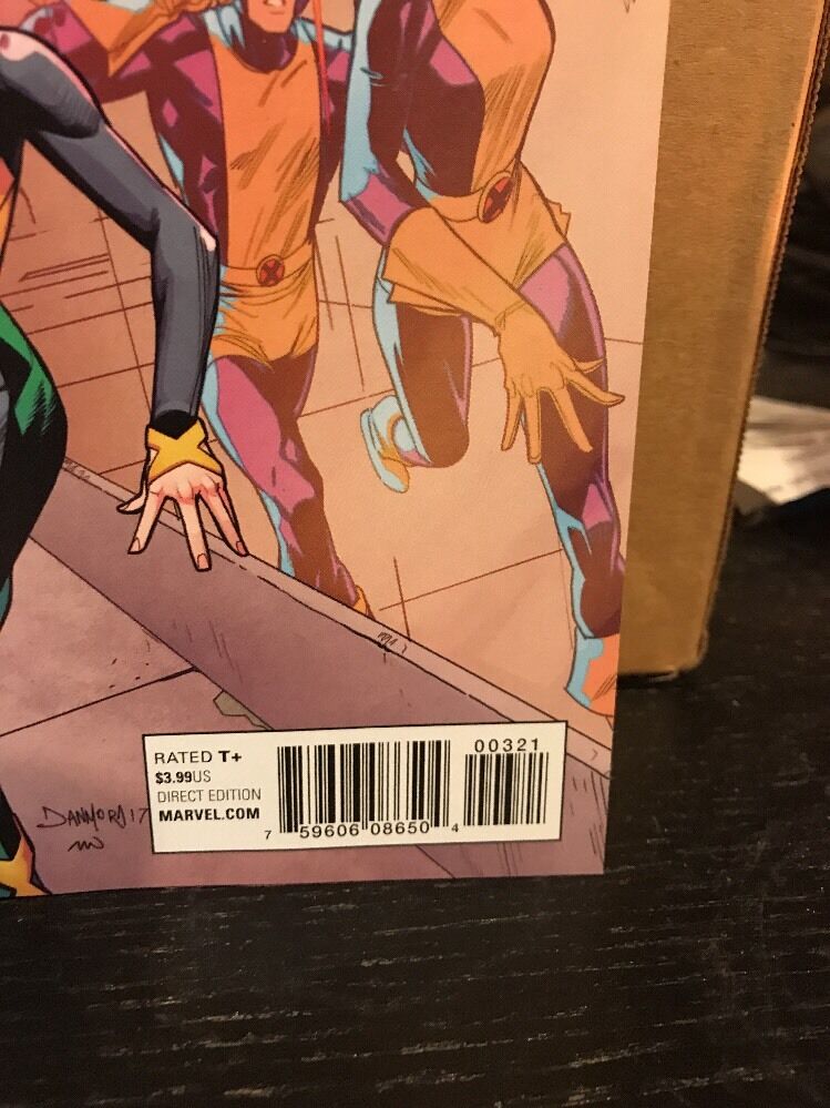 X-Men Blue #3 Mora & Woodard Variant Cover!!! Marvel Comics 1:25 Gold Prime NM