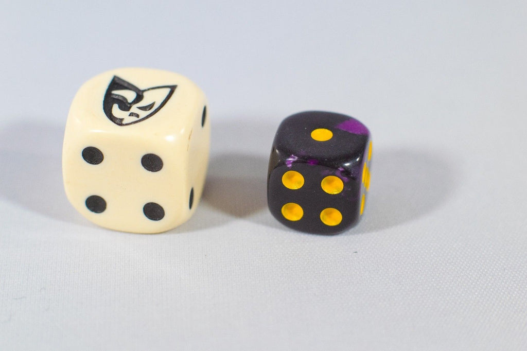 New Royal Purple and Black Dice with Yellow Pips 12mm D6 RPG Dice (10) Yahtzee