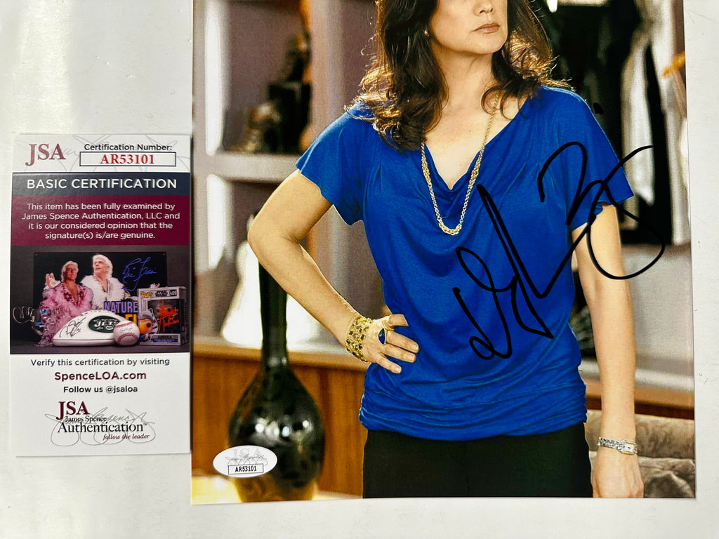 Daphne Zuniga Signed Victoria Davis One Tree Hill 8x10 Photo With JSA COA