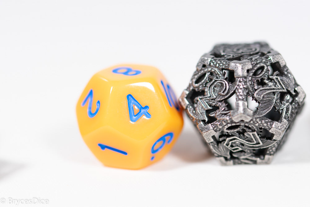 (Shimmering Green) Deadly Dragon Dice: Shards of Oblivion Hollow Metal