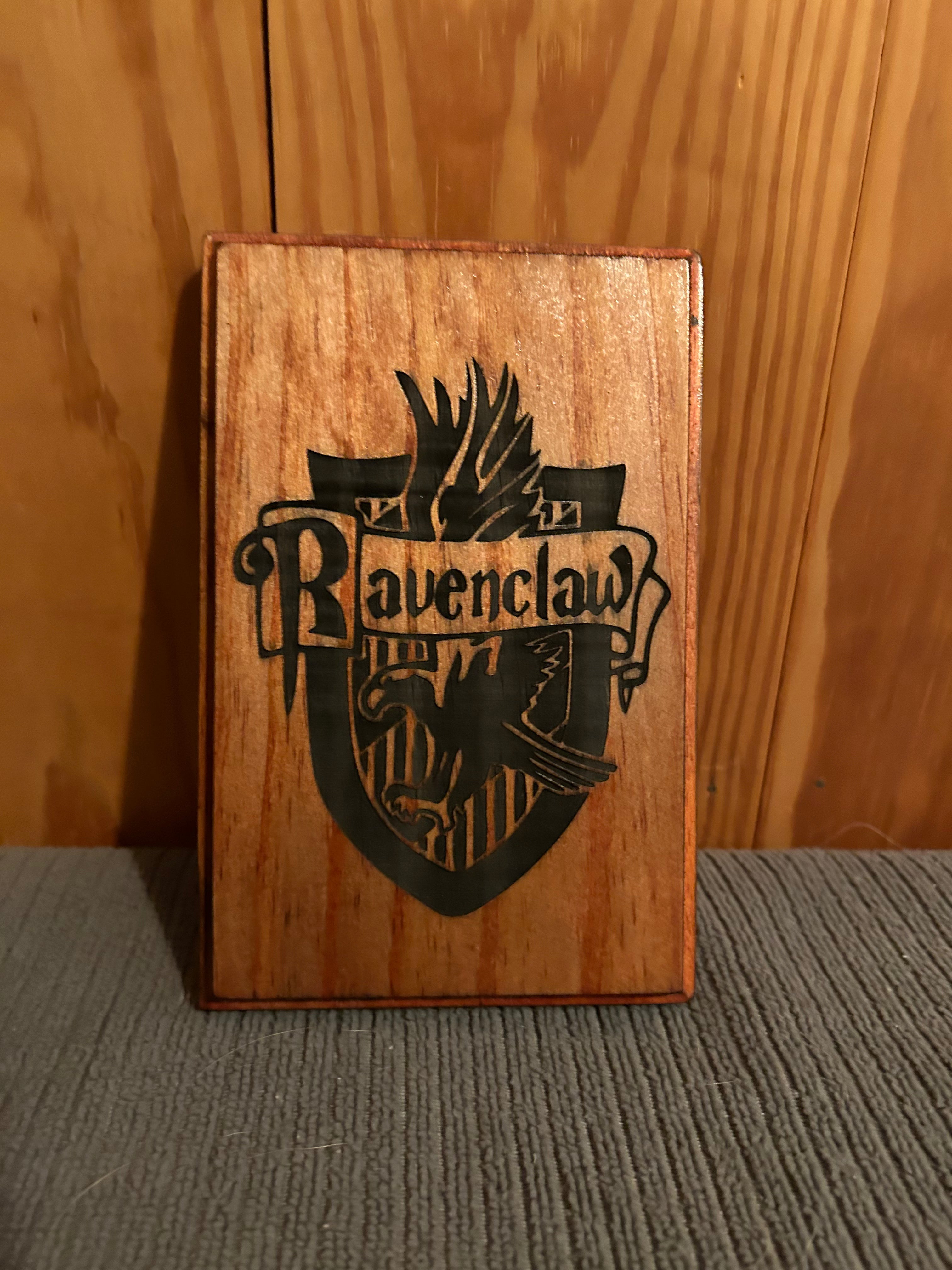 Potter Wall Crest