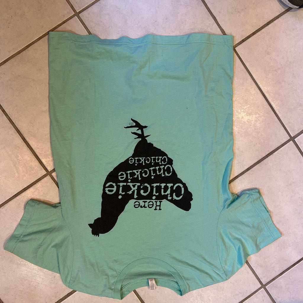 Here Chickie Chickie Tee Shirt