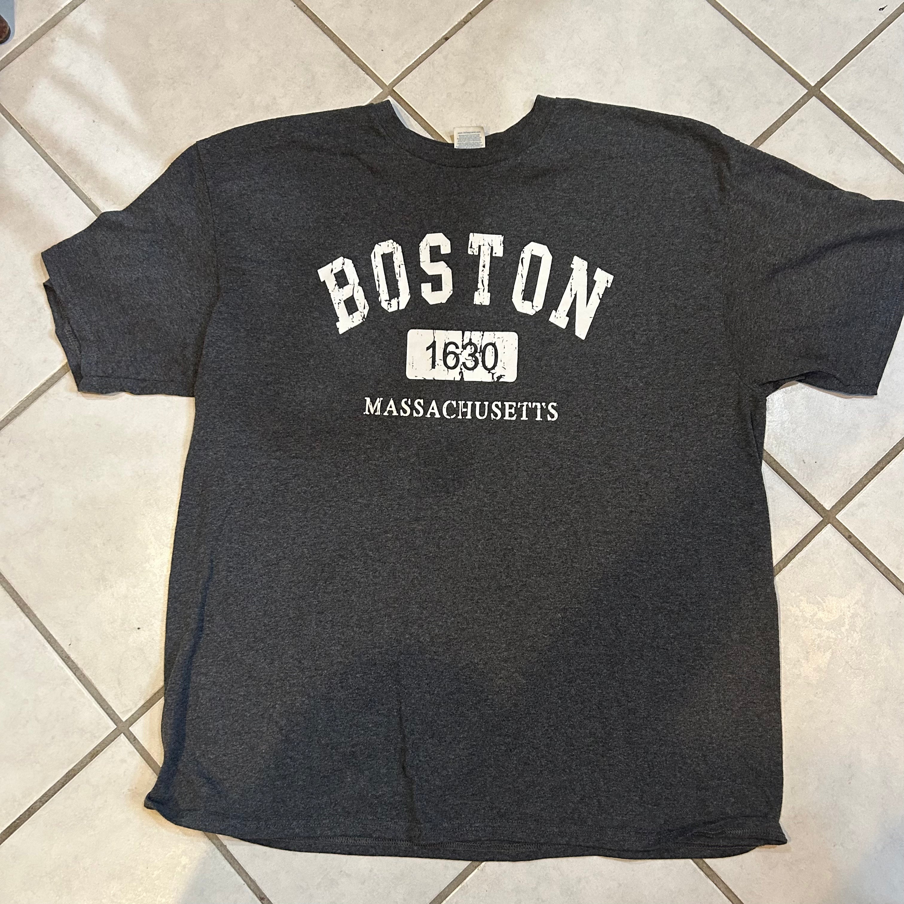 Boston Massachusetts Tee Shirt XL