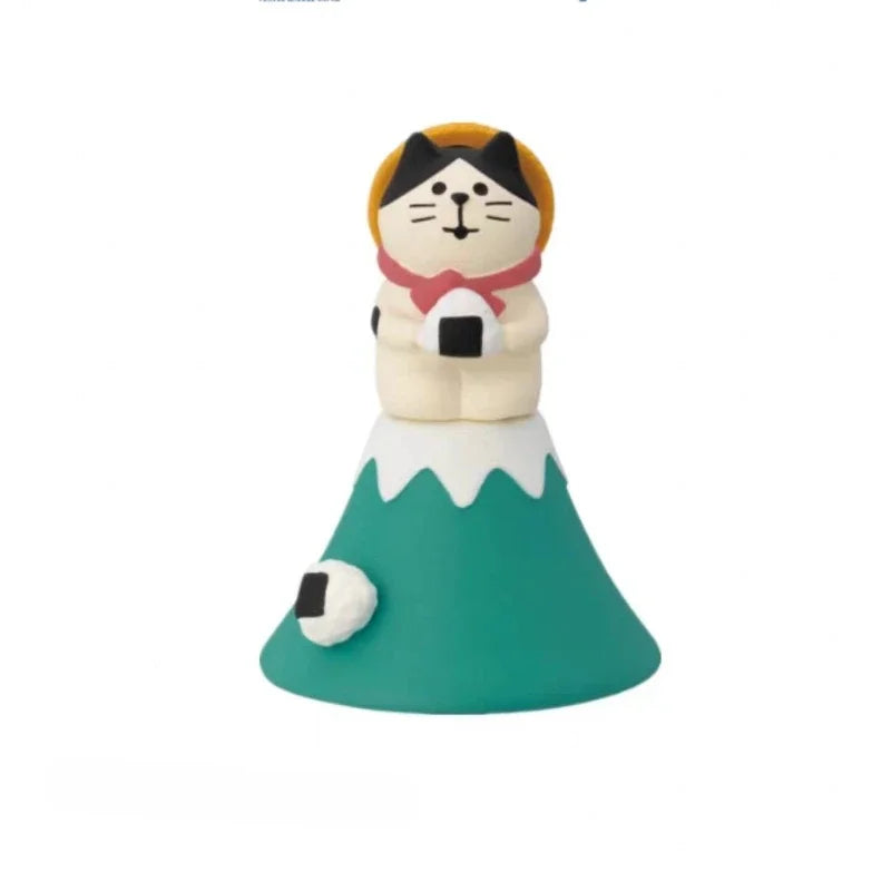 Japanese Cat Statue - Resin Animal Figurine for Desk Decor Tourist group series Collectible Cute Anime Cat Gift for Travelers