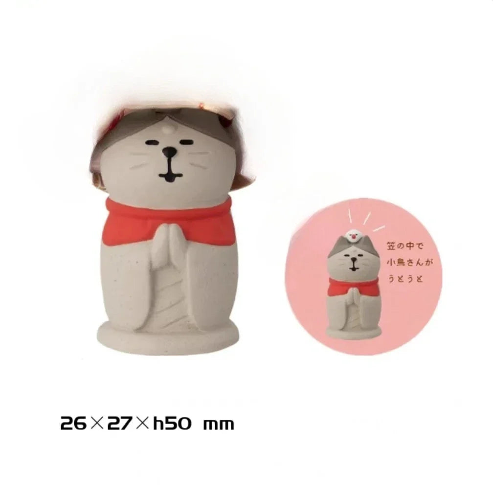 Japanese Cat Statue - Resin Animal Figurine for Desk Decor Tourist group series Collectible Cute Anime Cat Gift for Travelers