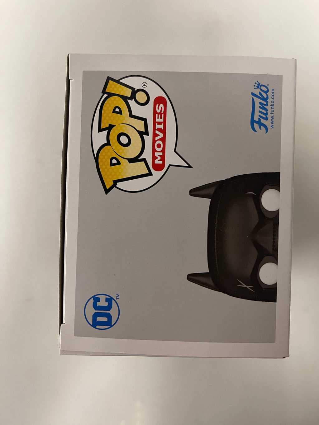 Funko Pop! DC Heroes Batman (Battle Damage) #1195 Hot Topic 2022 Exclusive